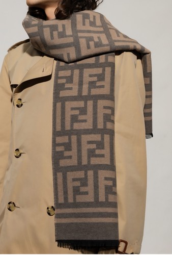Sciarpa fendi uomo donna - sciarpa,