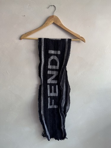 Sciarpa fendi uomo roma logo - sciarpa,